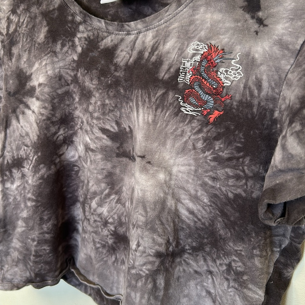 Tie-Dye Black Crop Top with Red Dragon Embroidery Size Large - Picture 2 of 6